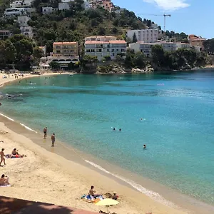  Apartamento Pere Rahola - En La Playa De Canyelles Con Vistas Esplendidas - Terraza - Wifi España